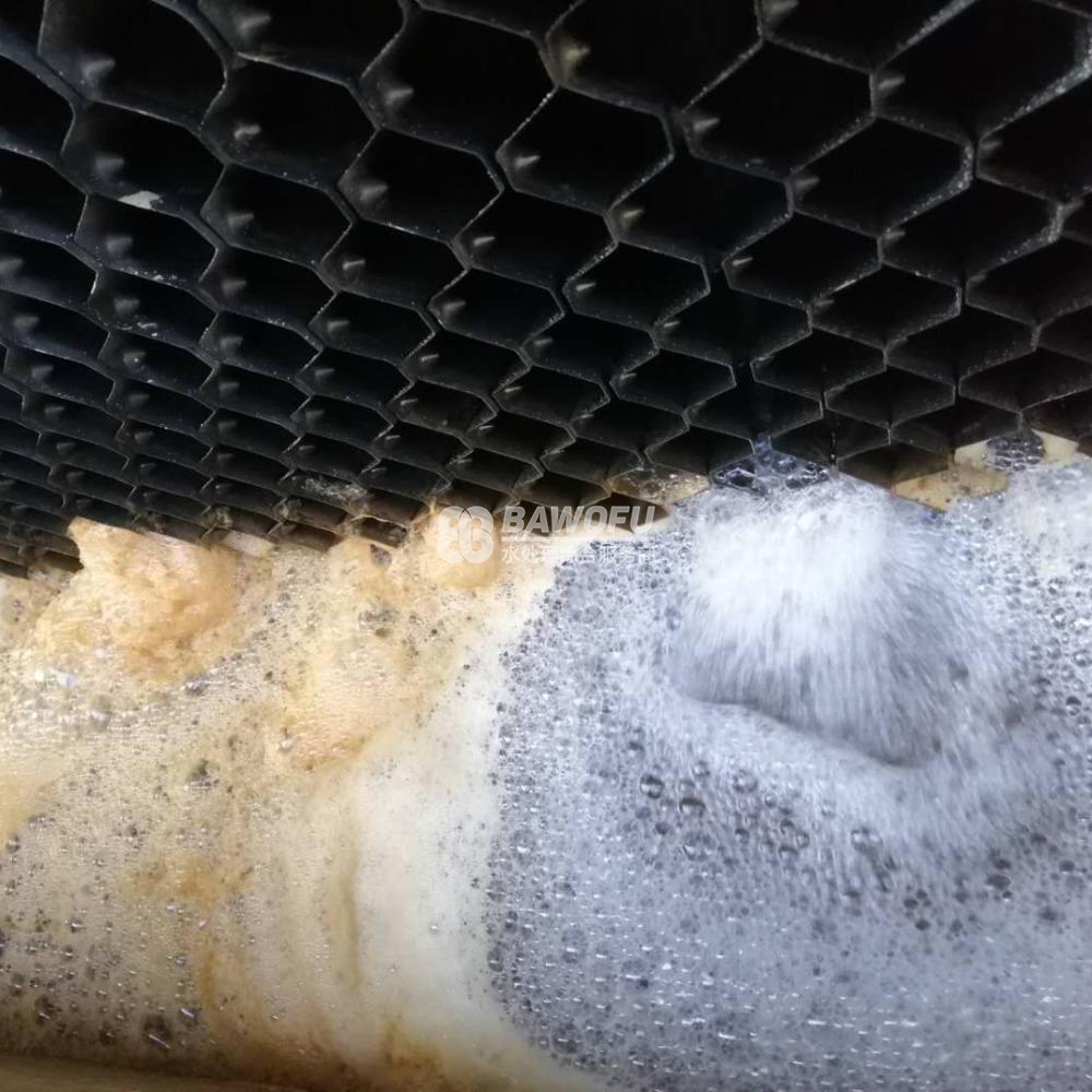 中央空調冷卻塔怎么清洗